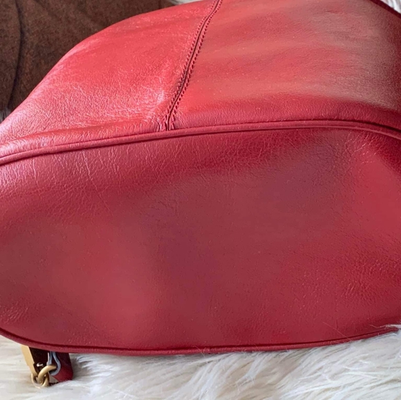 Authentic Gucci Backpack/Crossbody - Picture 9 of 16